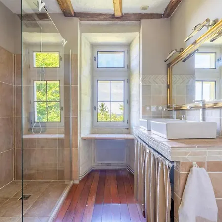 La De La Tour Colombiers (Vienne)