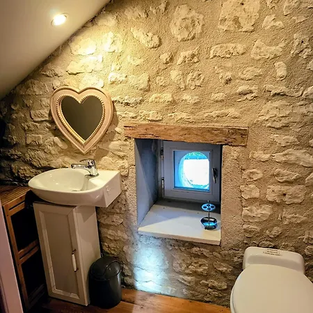La De La Tour *
